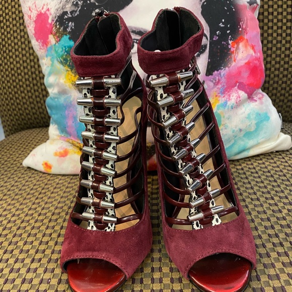L.A.M.B. Burgundy Caged pumps - Picture 2 of 6